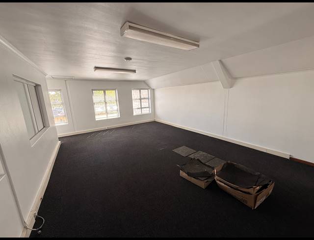 520M² WAREHOUSE TO LET IN PAROW INDUSTRIAL
